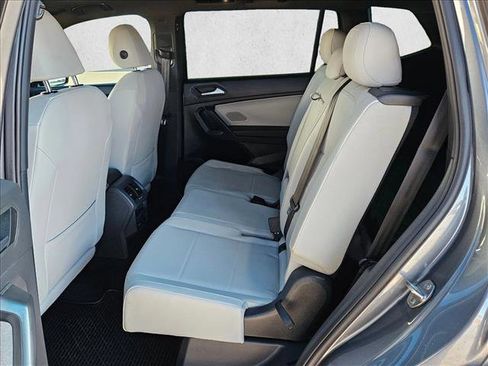 Used 2021 Volkswagen Tiguan SE R-Line image 21