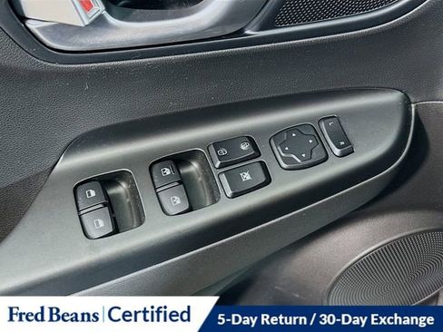 Certified 2023 Hyundai Kona SEL w/ Convenience Package image 19