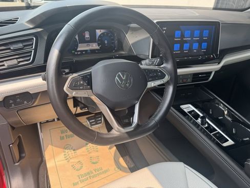 Used 2025 Volkswagen Atlas Cross Sport SEL Premium R-Line image 12