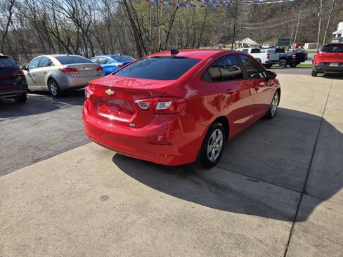 Used 2017 Chevrolet Cruze LS image 8