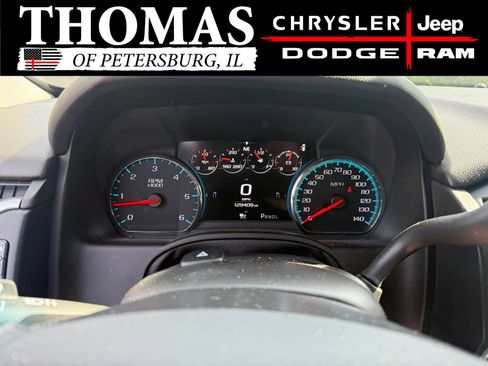 Used 2018 Chevrolet Suburban Premier AWD/4WD image 18