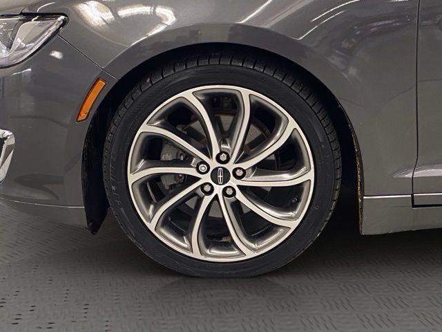 Used 2019 Lincoln MKZ Reserve w/ Reserve Plus Package AWD/4WD image 17