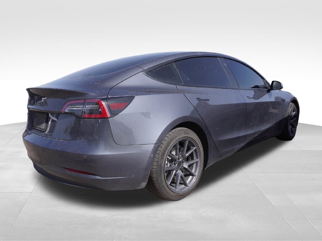 Used 2021 Tesla Model 3 Standard Range Plus RWD image 3