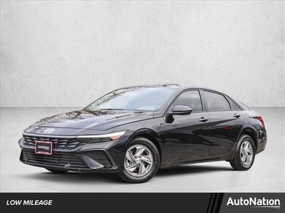 Certified 2025 Hyundai Elantra SE