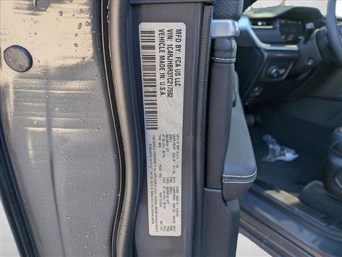 New 2026 Jeep Grand Cherokee Limited Reserve image 17