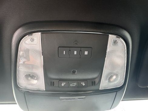 Used 2025 Dodge Durango GT image 28