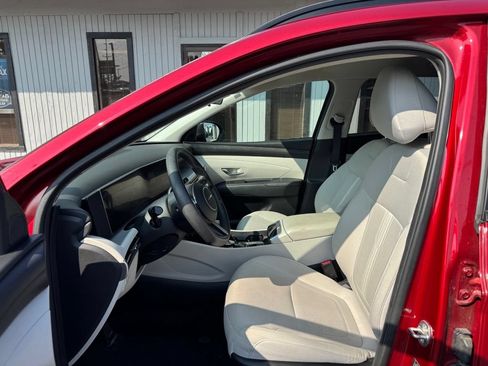 Used 2025 Hyundai Tucson SEL FWD image 6