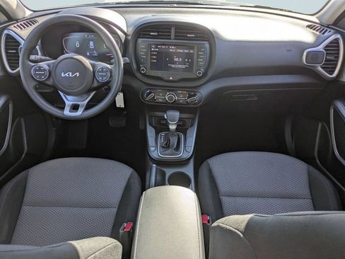Used 2024 Kia Soul LX w/ Option Group 015 FWD image 15