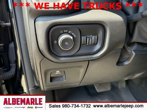 Used 2019 RAM 1500 Tradesman AWD/4WD image 17