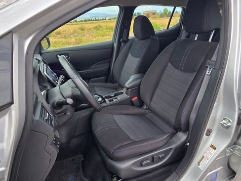 Used 2024 Nissan Leaf SV Plus FWD image 13