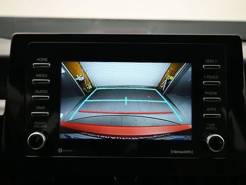 Used 2023 Toyota Camry SE image 18