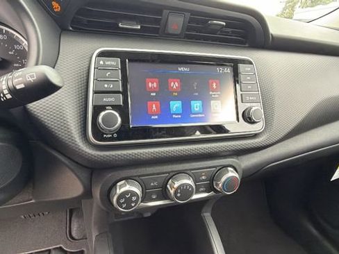 New 2025 Nissan Kicks Play S image 25