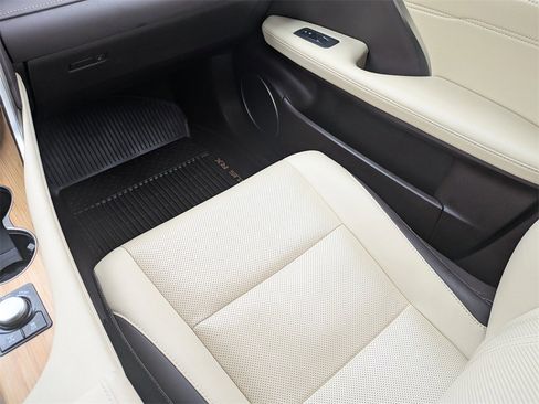 Used 2018 Lexus RX 350L AWD image 16