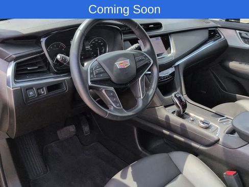 Used 2023 Cadillac XT5 Premium Luxury AWD/4WD image 2