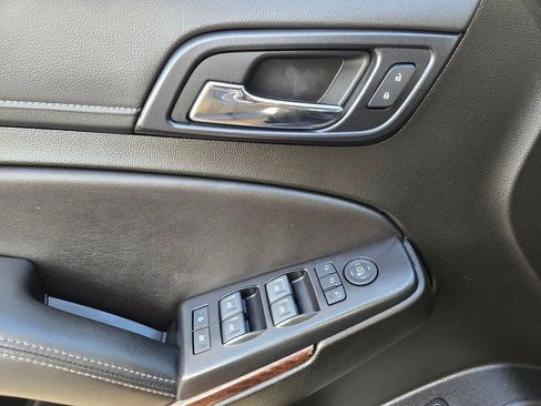 Used 2020 GMC Yukon SLT w/ Graphite Performance Edition image 17