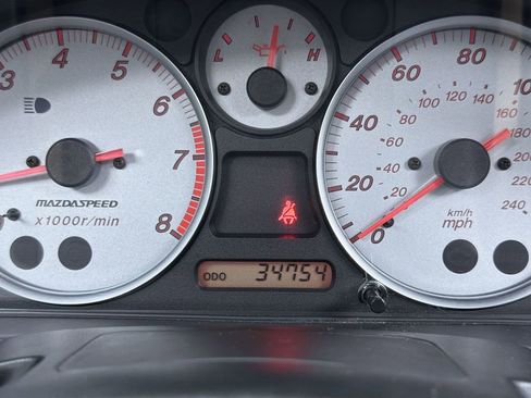 Used 2004 MAZDA MX-5 Miata MAZDASPEED w/ Grand Touring Pkg RWD image 11