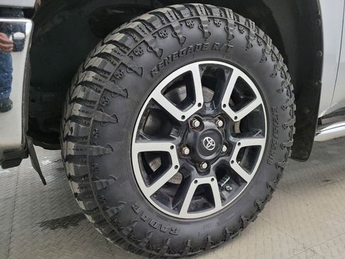 Used 2016 Toyota Tundra SR5 w/ TRD Off Road Package image 31