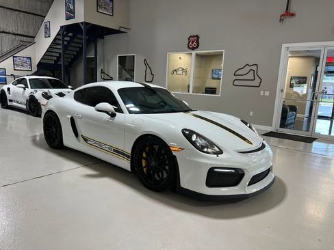 Used 2016 Porsche Cayman GT4 image 69