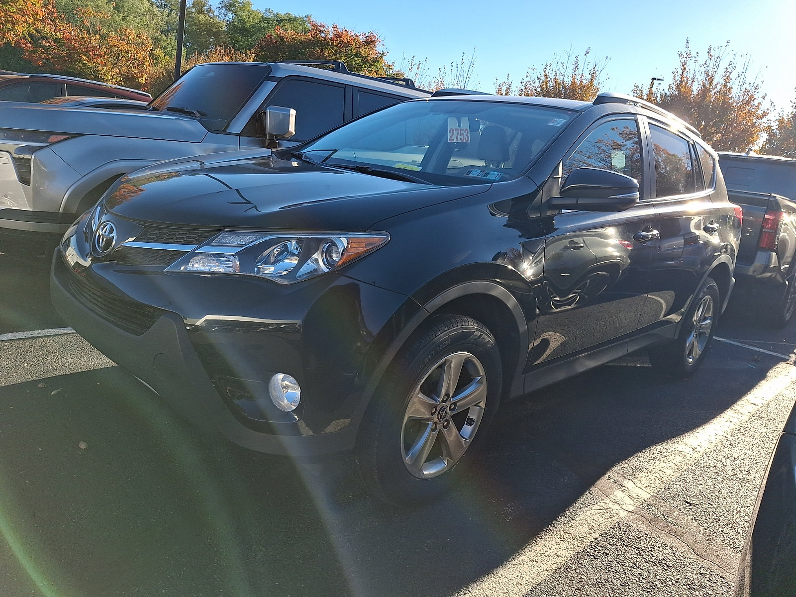 Used 2015 Toyota RAV4 XLE AWD/4WD image 2