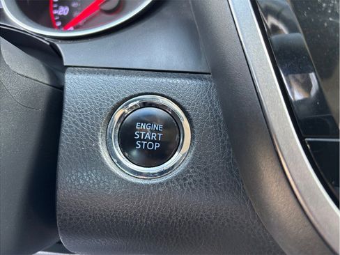 Used 2018 Toyota Camry XSE FWD image 27