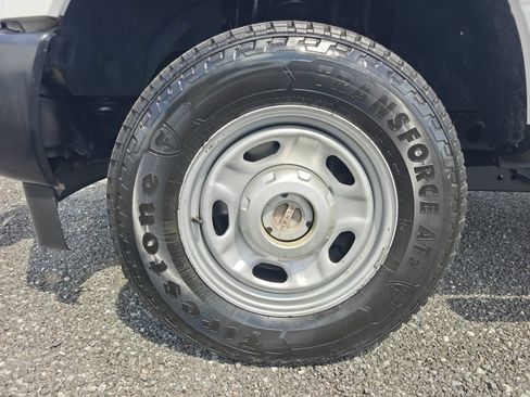 Used 2017 Ford F250 XL w/ Power Equipment Group AWD/4WD image 20