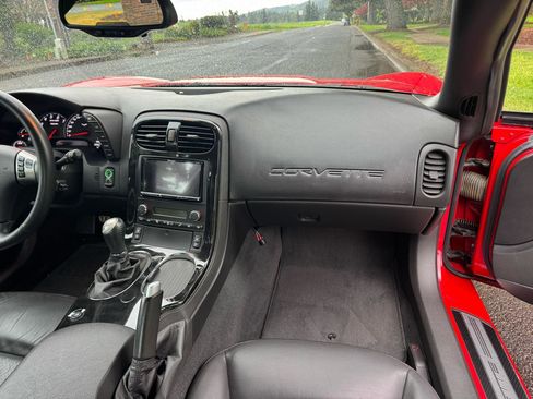 Used 2008 Chevrolet Corvette Z06 w/ Preferred Equipment Group image 26