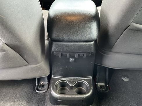 Used 2015 Jeep Wrangler Unlimited Sport w/ Quick Order Package 24S AWD/4WD image 23