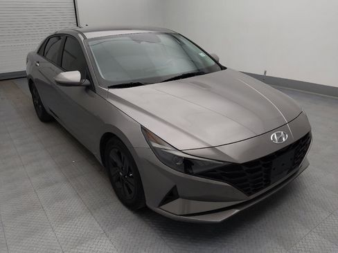 Used 2022 Hyundai Elantra SEL w/ Convenience Package image 13