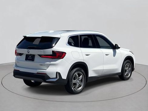 Used 2023 BMW X1 xDrive28i AWD/4WD image 4