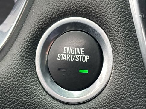 Certified 2023 Chevrolet Traverse LT image 17