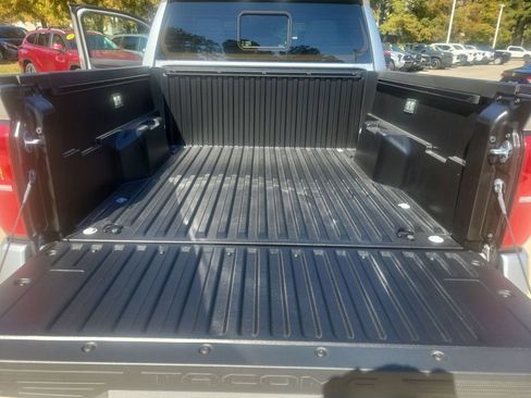 Certified 2025 Toyota Tacoma SR5 image 34