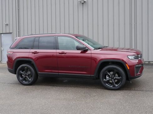 New 2026 Jeep Grand Cherokee Limited image 5