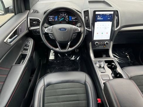 Certified 2024 Ford Edge ST-Line w/ Class II Trailer Tow Package AWD/4WD image 5