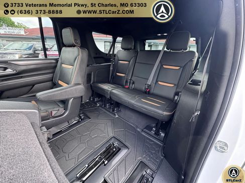 Used 2021 GMC Yukon XL AT4 w/ Rear Media and Nav Package AWD/4WD image 12