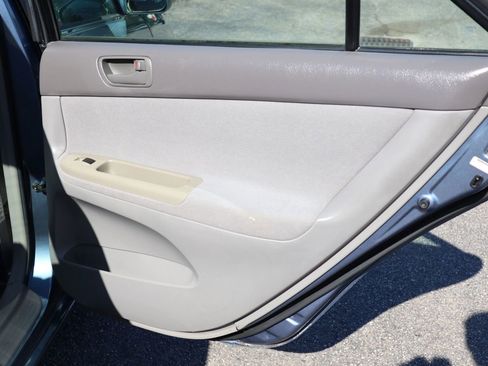 Used 2003 Toyota Camry LE FWD image 17