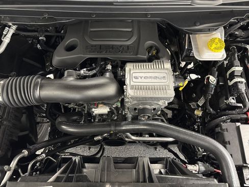 New 2026 RAM 1500 4x4 Crew Cab image 46