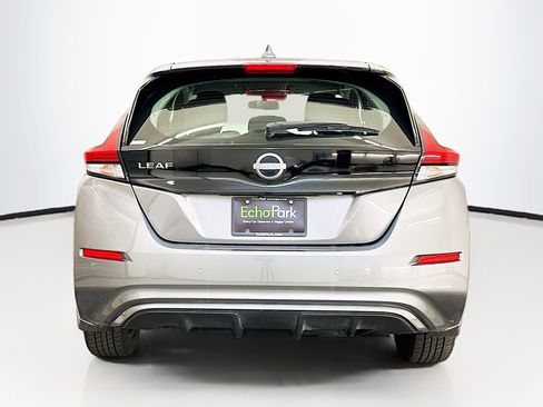 Used 2023 Nissan Leaf S image 7
