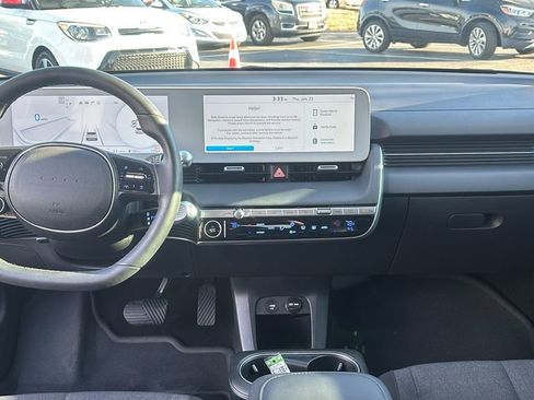 Used 2024 Hyundai Ioniq 5 SEL image 12