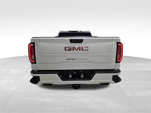 Used 2023 GMC Sierra 1500 AT4 AWD/4WD image 3