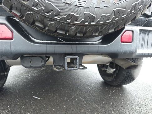 Used 2020 Jeep Wrangler Unlimited Sahara image 22