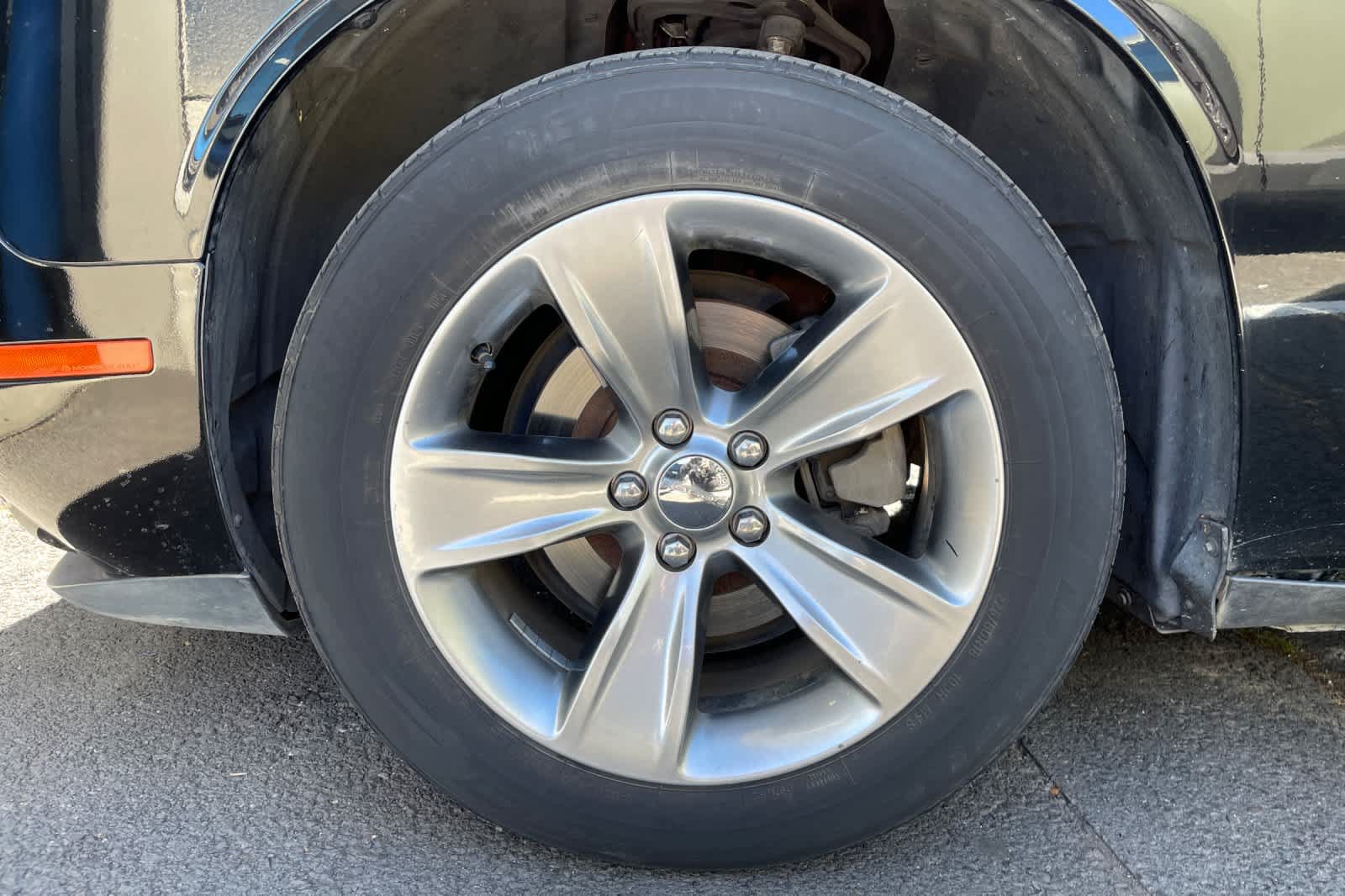Used 2015 Dodge Challenger SXT RWD image 14