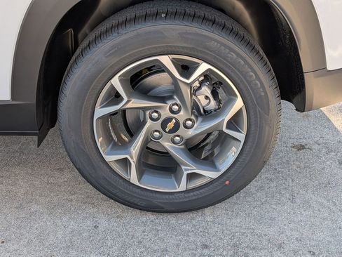 New 2026 Chevrolet Trax LT w/ Driver Confidence Package image 26