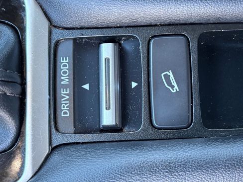 Certified 2024 Honda HR-V EX-L image 33