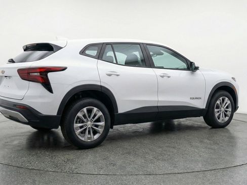 Used 2025 Chevrolet Equinox LT FWD image 9