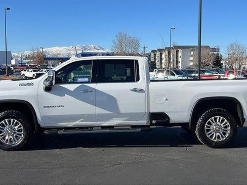 Certified 2023 Chevrolet Silverado 2500 High Country w/ Z71 Off-Road Package image 9