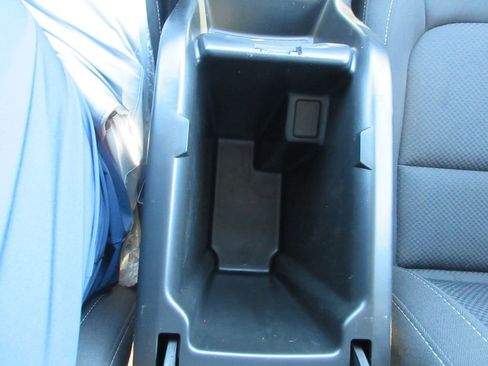 Used 2022 Chevrolet Colorado LT w/ LT Convenience Package image 27