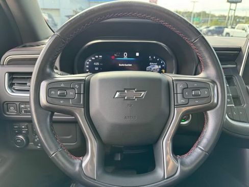 Used 2022 Chevrolet Suburban RST AWD/4WD image 26