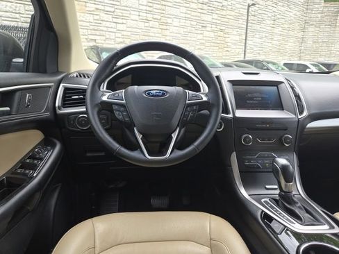 Used 2015 Ford Edge SEL w/ Equipment Group 201A AWD/4WD image 41