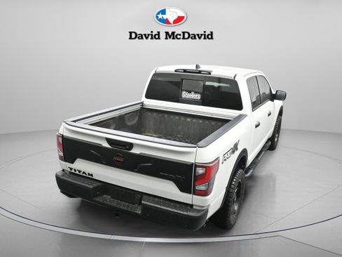 Used 2022 Nissan Titan PRO-4X w/ Pro-4x Utility Package AWD/4WD image 14