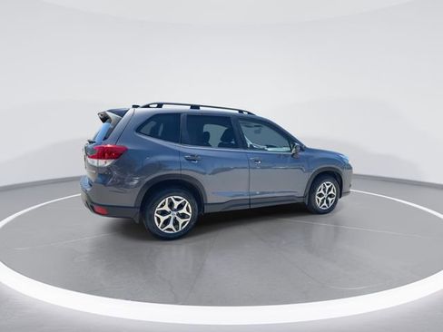 Certified 2024 Subaru Forester Premium AWD/4WD image 8